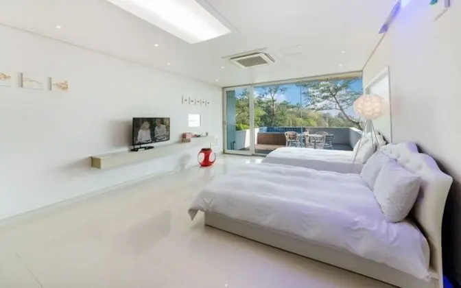 Oda (Twin Star-Two Beds and One Two Beds I)