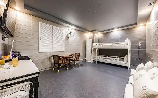 Oda (Ondol - VIP (bunk bed Netflix availab)