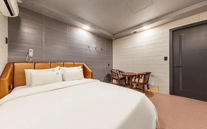 Oda (Standard (Netflix available hard PC b)