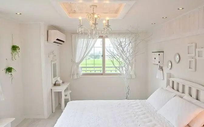 Oda (Vintage white)