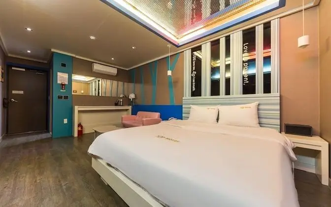 Oda (Untact Room / Drive-In (No Conecutive)