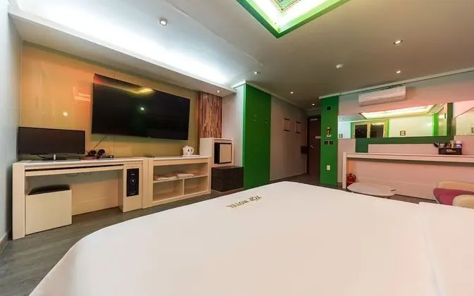 Oda (Untact Room / Drive-In (No Conecutive)