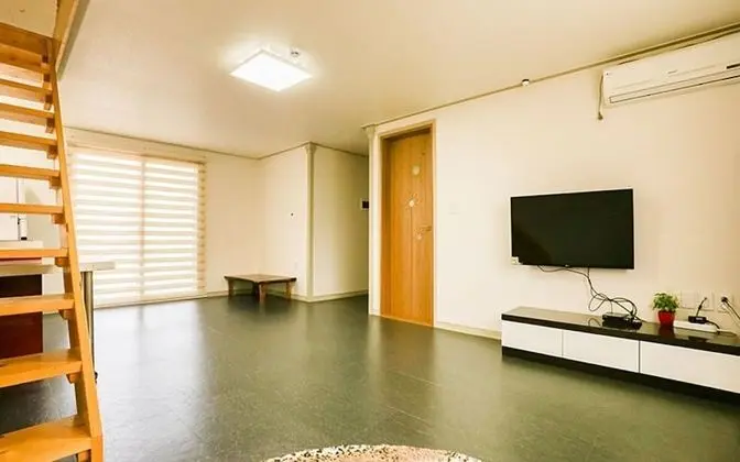 Oda (Twin Room 302 (Duplex))