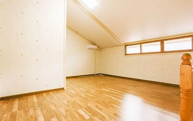 Oda (Twin Room 302 (Duplex))