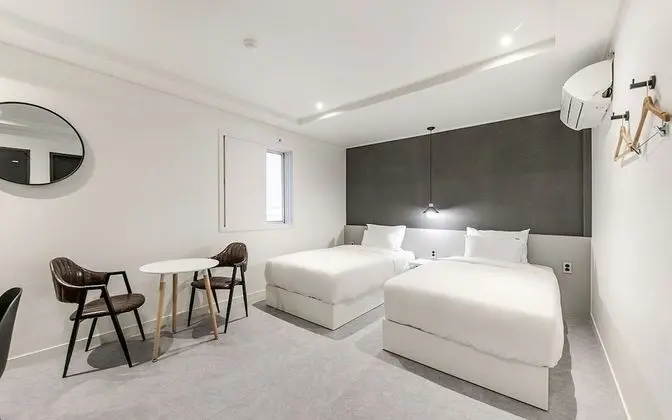 Oda (Deluxe Twin (Non-smoking in all rooms)