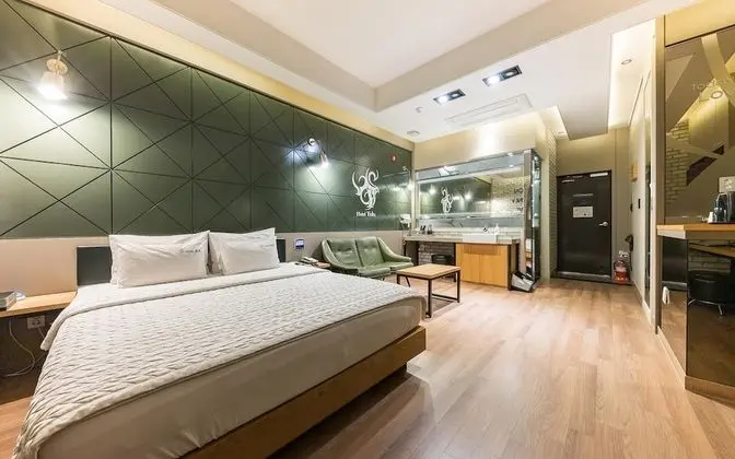 Oda (1st room 1st Week-E vent Room (Netfli)