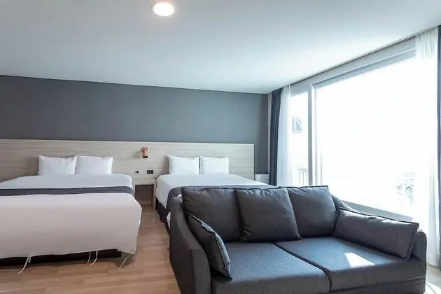 Family Dört Kişilik Oda, Kısmi Göl Manzaralı