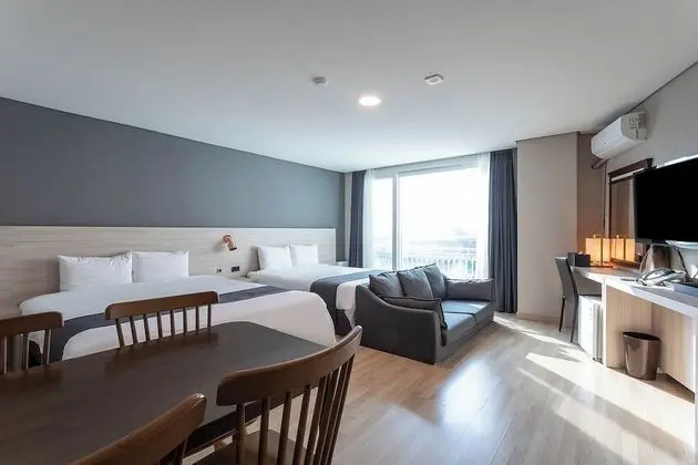 Family Dört Kişilik Oda, Kısmi Göl Manzaralı