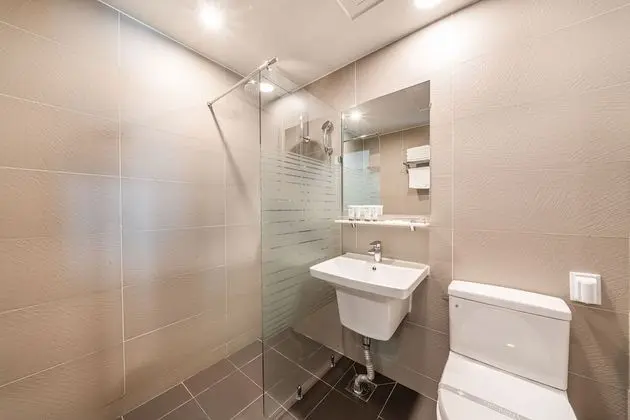 Family Dört Kişilik Oda, Kısmi Göl Manzaralı