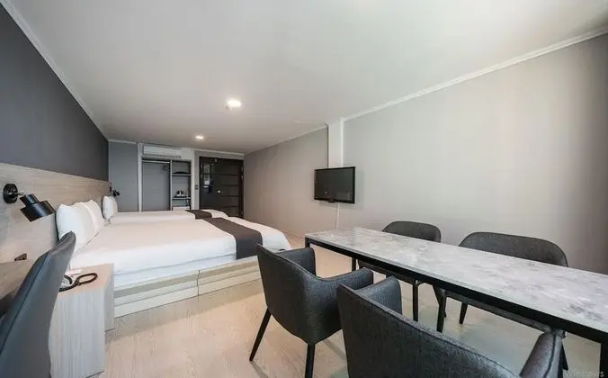 Family Üç Kişilik Oda, Kısmi Deniz Manzarası