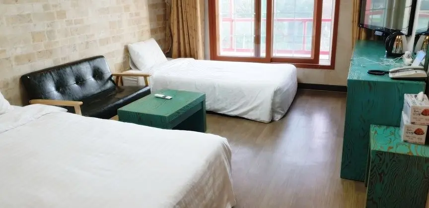 Basic İki Ayrı Yataklı Oda