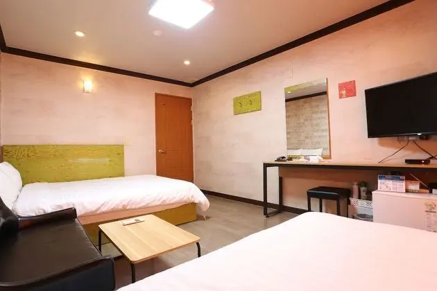 Basic İki Ayrı Yataklı Oda