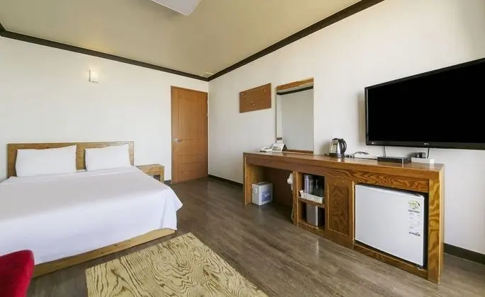 Basic Tek Büyük Yataklı Oda, Okyanus Manzaralı