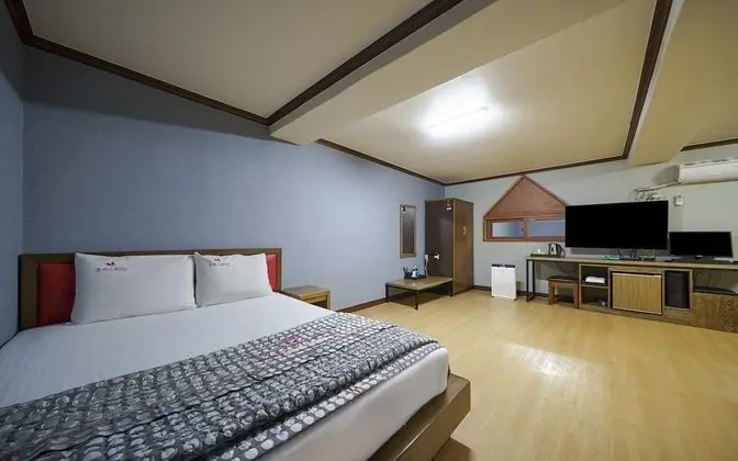 Oda (Special room (*Bed + Korean large roo)