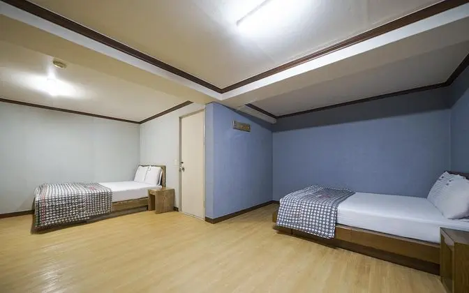 Oda (Special room (*Bed + Korean large roo)