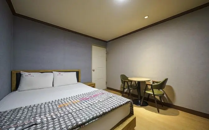 Oda (Standard room (Netflix & Wave viewing)