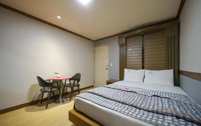 Oda (Standard room (Netflix & Wave viewing)