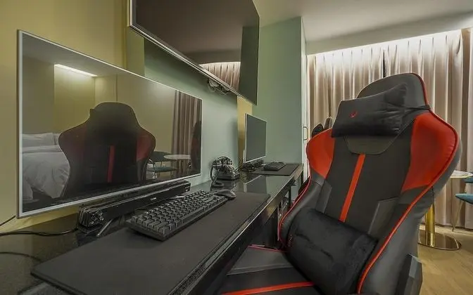 Oda (Deluxe twin (Netflix & Wave viewing a)