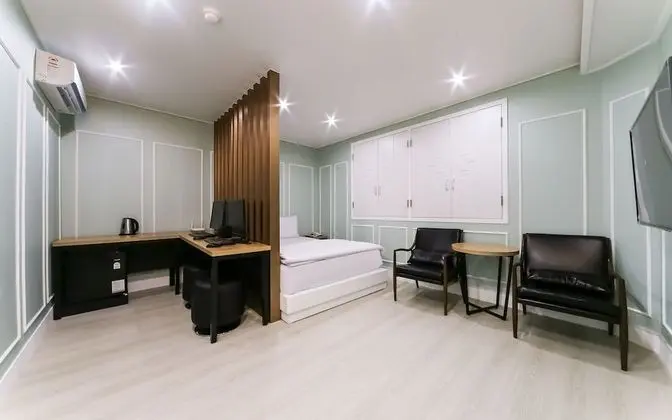 Oda (Deluxe room (unlimited use of Disney+)