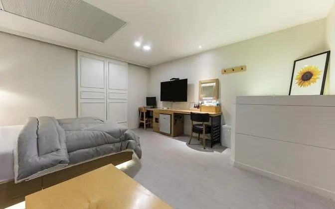 Oda (Unlimited OTT - Massage Bed Room (OTT)