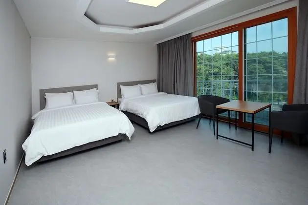 Family İki Ayrı Yataklı Oda, Göl Manzaralı (Deluxe)