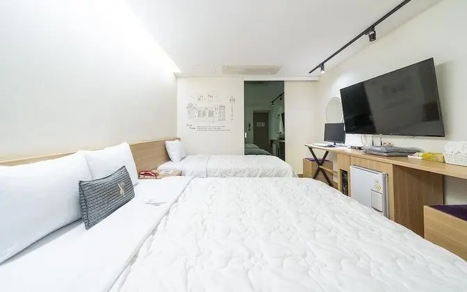 Oda (Semi-Suite Room (Twin-Bed + 2PC))