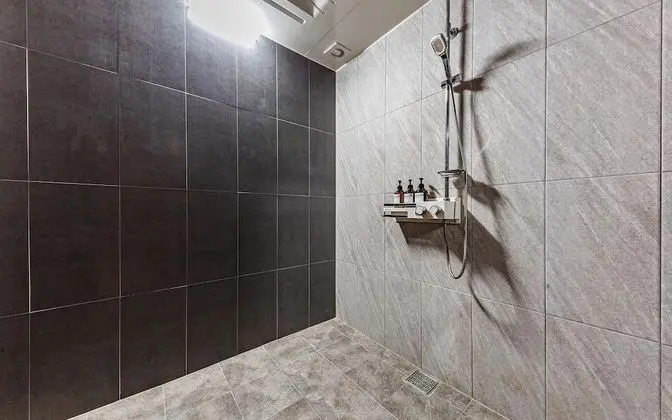 Oda (VIP (32-inch no-hard PC styler availa)