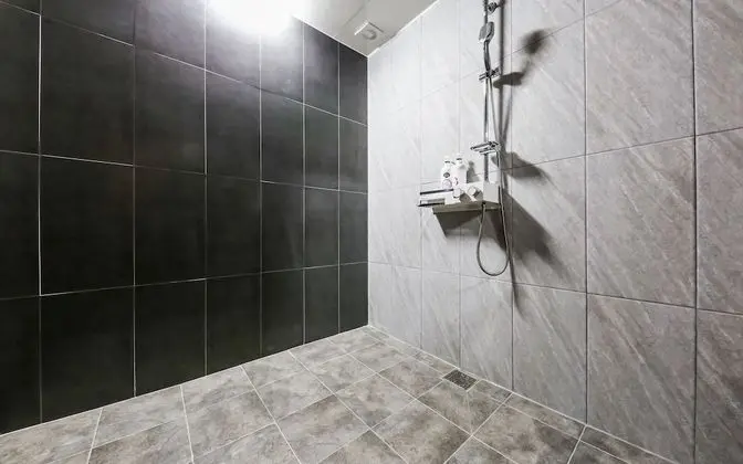 Oda (VIP (32-inch no-hard PC styler availa)