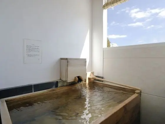 Traditional Oda, Sıcak Su Havuzu (JapaneseStyle,SmallSemi Open-air bath)