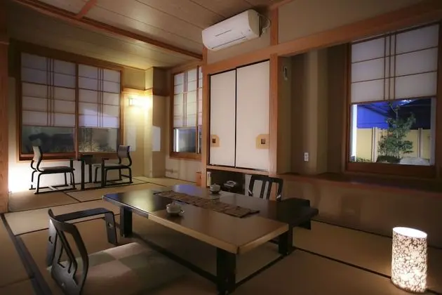Traditional Oda (Japanese Style, Up to 6 People)