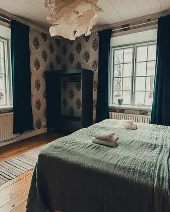 Family Tek Büyük veya İki Ayrı Yataklı Oda