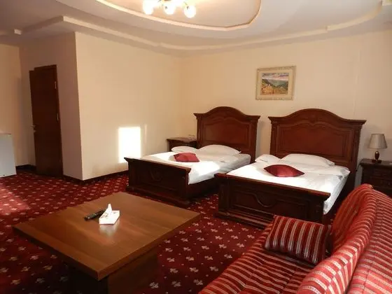Luxury İki Ayrı Yataklı Oda