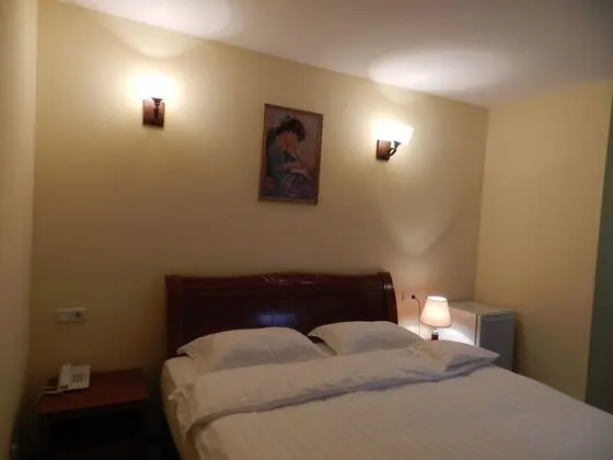 Luxury Tek Büyük Yataklı Oda