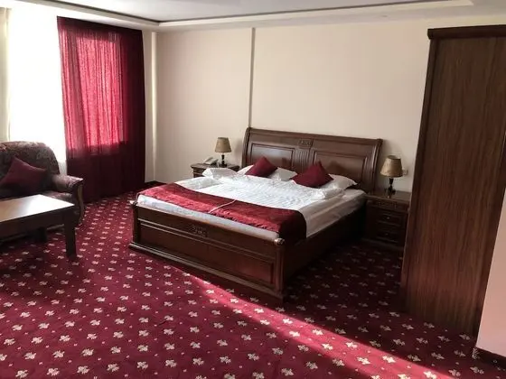 Luxury Tek Büyük Yataklı Oda