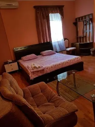 Standard Tek Büyük Yataklı Oda