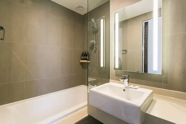 Premium Tek Büyük Yataklı Oda