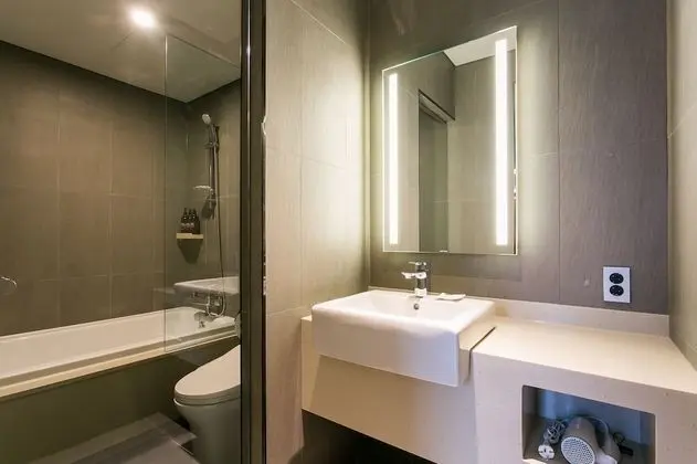 Premium Tek Büyük Yataklı Oda