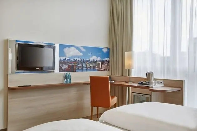 Comfort Tek Büyük veya İki Ayrı Yataklı Oda