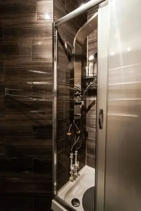 Business Ortak Ranzalı Oda, 1 Tek Kişilik Yatak (6  beds)
