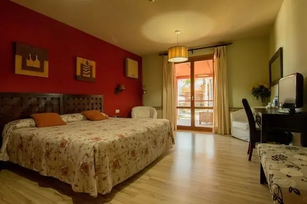 Tek Büyük veya İki Ayrı Yataklı Oda