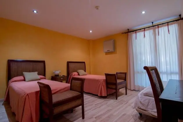 Tek Büyük veya İki Ayrı Yataklı Oda