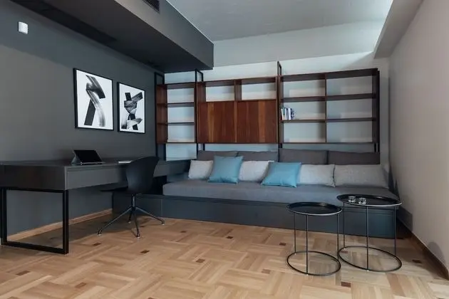 Apart Daire, 2 Yatak Odası (Grey and White, Free Parking)