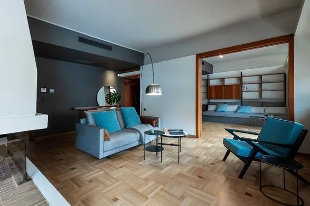Apart Daire, 2 Yatak Odası (Grey and White, Free Parking)