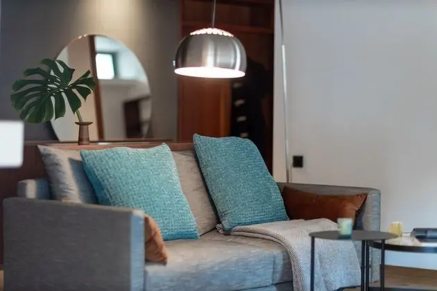Apart Daire, 2 Yatak Odası (Grey and White, Free Parking)