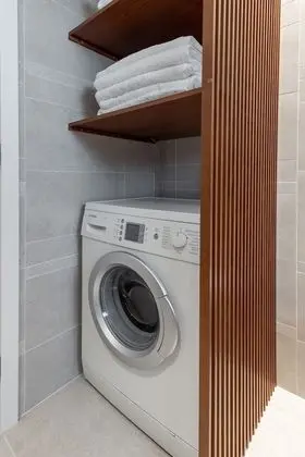 Apart Daire, 2 Yatak Odası (Grey and White, Free Parking)