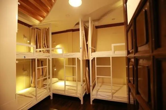 Bed in 6-Bed Female Dorm