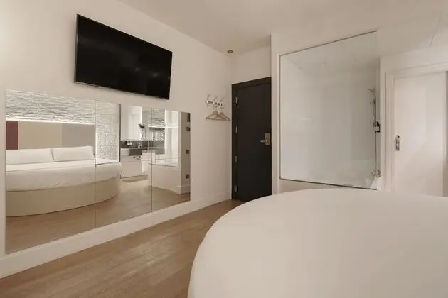 Süit, Sıcak Su Havuzu (Private Parking)