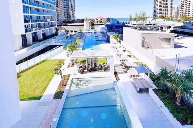 Elite Apart Daire, 2 Yatak Odası, Mutfak, Havuz Manzaralı