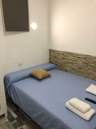 Tek Büyük Yataklı Oda, Ortak Banyo