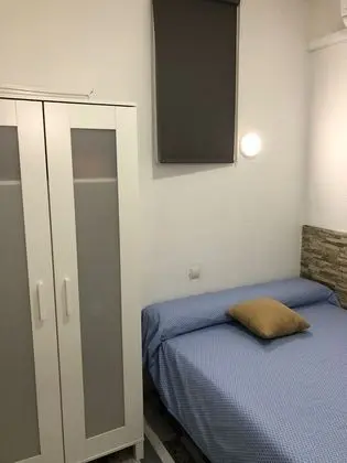 Tek Büyük Yataklı Oda, Ortak Banyo